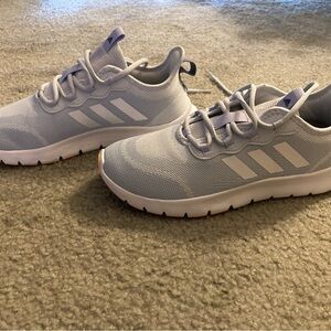 Adidas Women's Primegreen size 8 sneakets